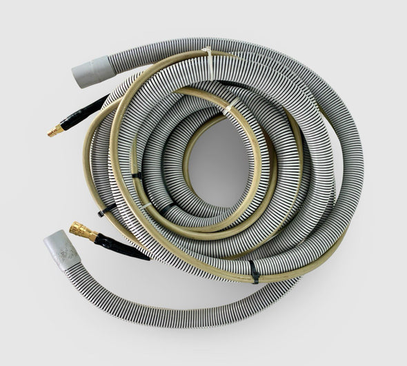 PRE-OWNED 25ft / 7.5m High Pressure Solution & Lightweight 32mm Vacuum Hose Set – Fitted with Standard Brass Male & Female Connectors & 38mm / 1.5 inch Hose Cuffs